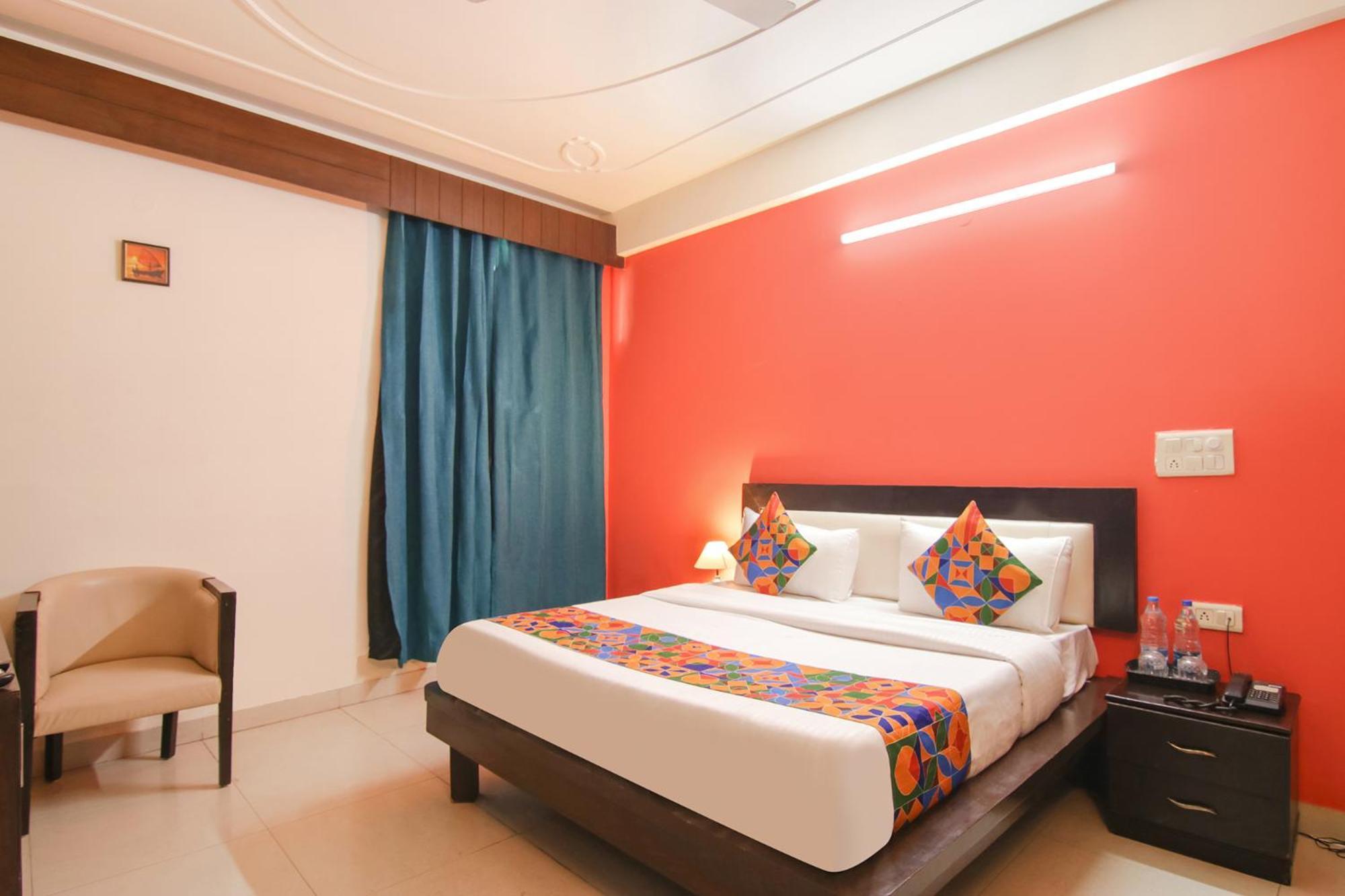Fabhotel The Lavish Villa Badshahpur Exterior photo