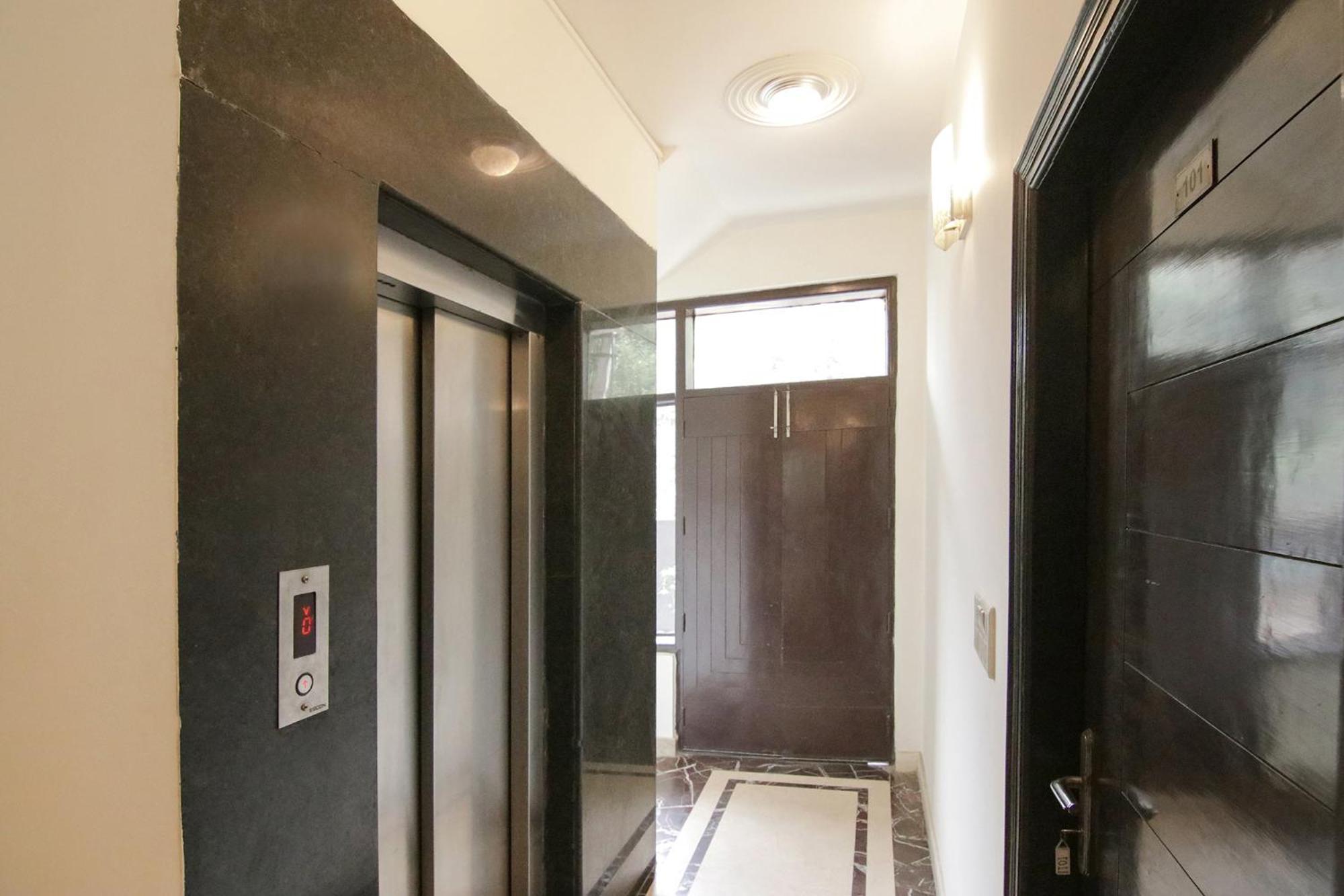 Fabhotel The Lavish Villa Badshahpur Exterior photo